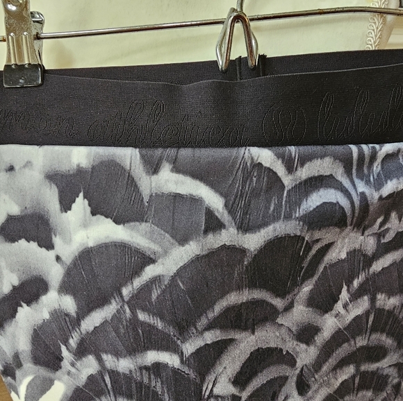 Lululemon Wunder Under Dance SE Pretty Skirted Crop Leggings 4 - Picture 14 of 15